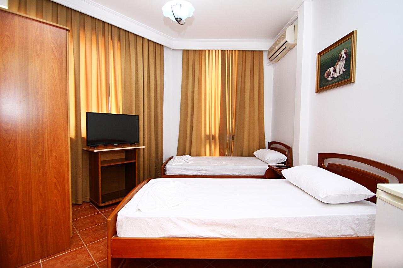 Hotel Europa Vlorë Eksteriør billede