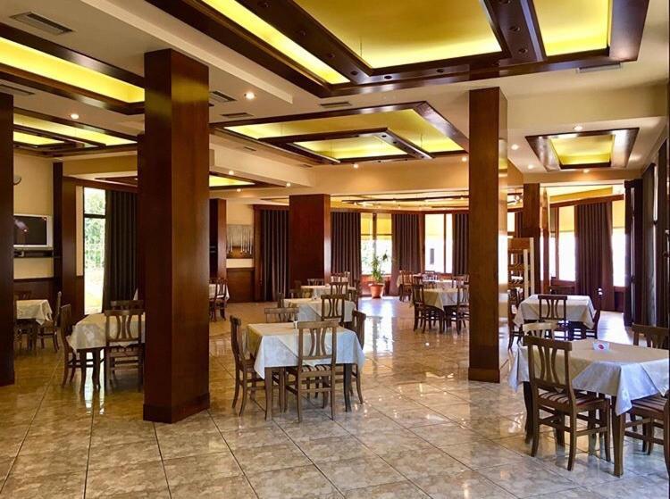 Hotel Europa Vlorë Eksteriør billede