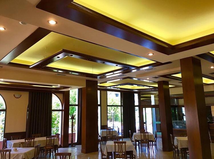 Hotel Europa Vlorë Eksteriør billede