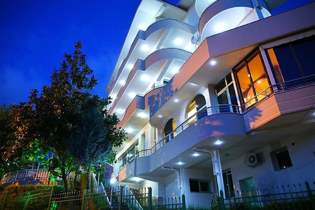 Hotel Europa Vlorë Eksteriør billede
